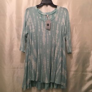 sweet river tunic in light green tie dye